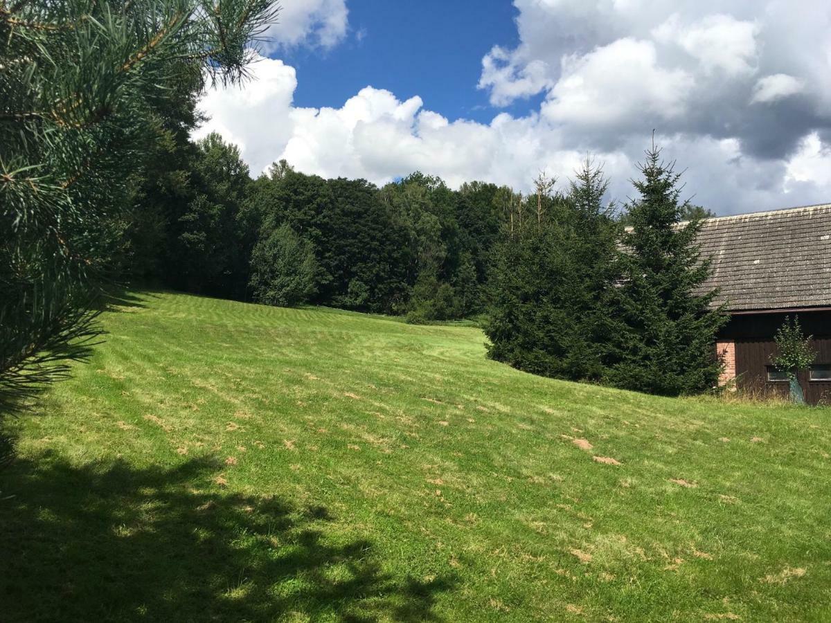 Samostatný mezonetový apartmán s dvěmi ložnicemi a vlastní krytou terasou a sdíleným bazénem Rudník Exterior foto